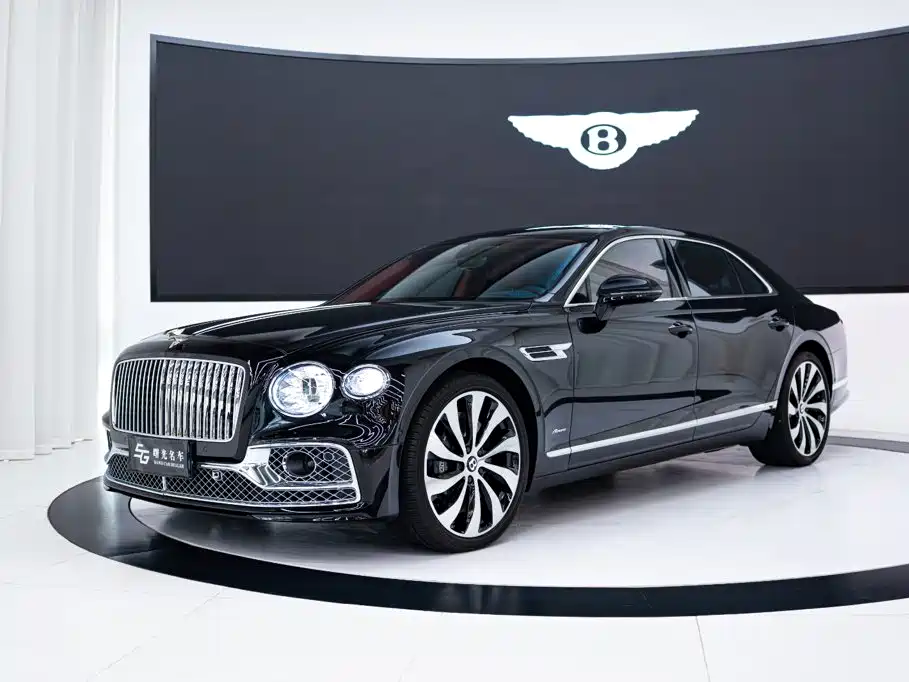 Bentley Flying Spur 2024 — фото 1
