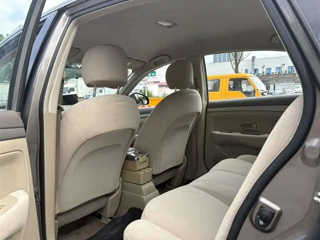Nissan Sylphy 2016 — фото 19
