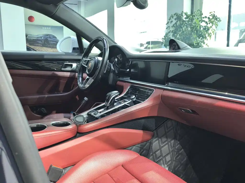 Porsche Panamera 2020 — фото 13