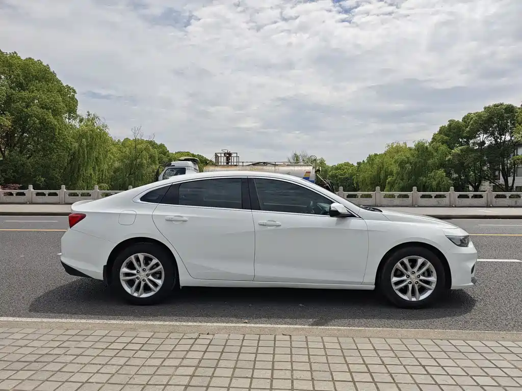 Chevrolet Malibu XL 2017 — фото 4