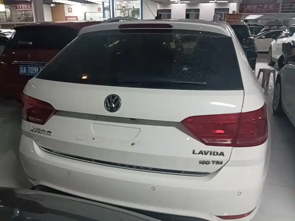 Volkswagen Gran Lavida 2017 — фото 6