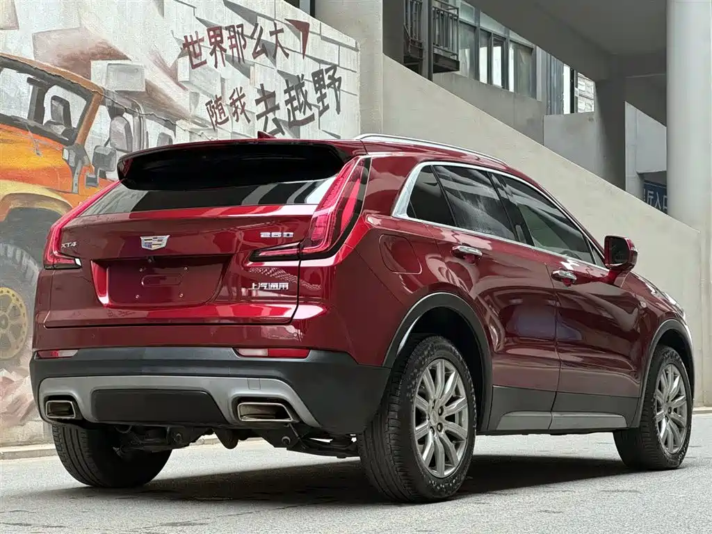 Cadillac XT4 2019 — фото 5