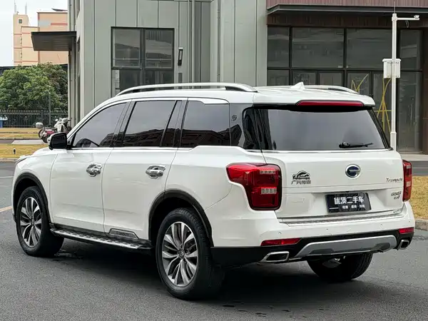 GAC Trumpchi GS8 2017