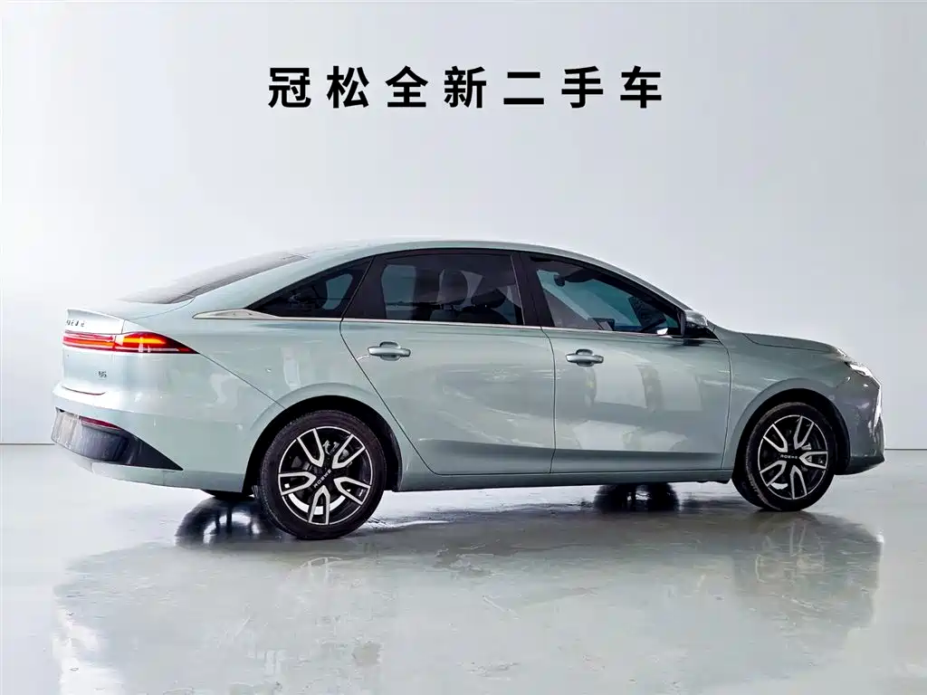 Roewe D6 2025 — фото 3