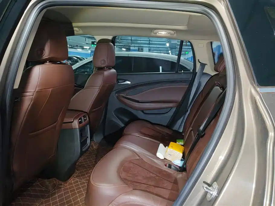 Buick Envision Plus 2016 — фото 11