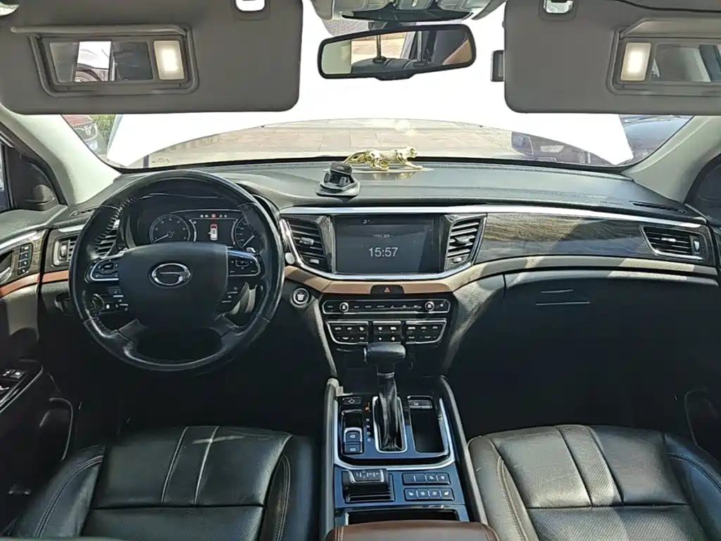 GAC Motor Trumpchi GS8 2017 — фото 10