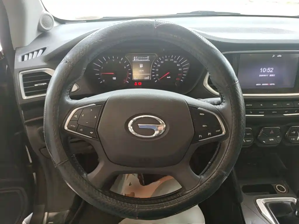 GAC Motor Trumpchi GS4 2015 — фото 11