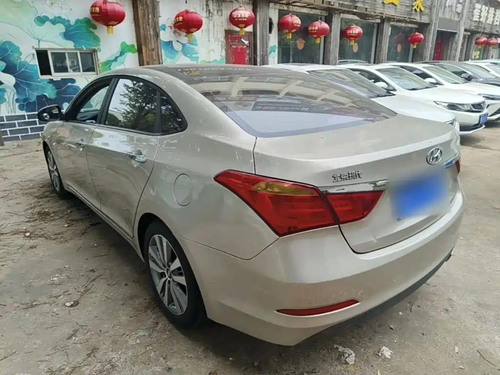 Hyundai Mistra 2015 — фото 5