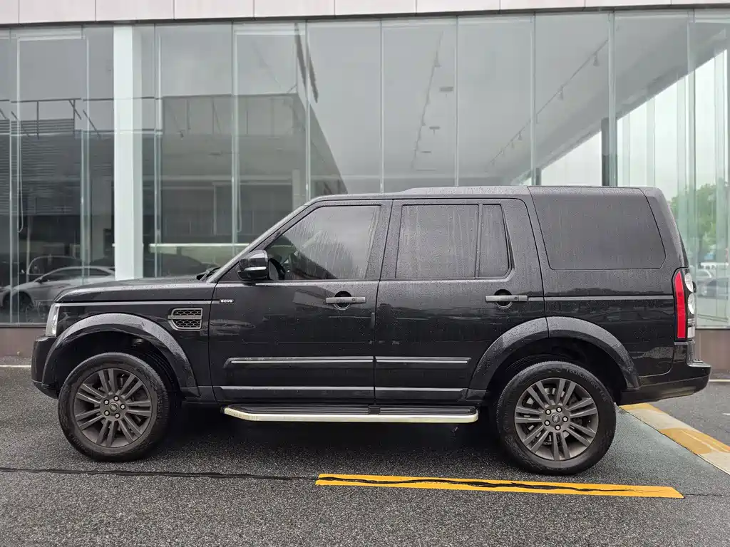 Land Rover Discovery 2016 — фото 4