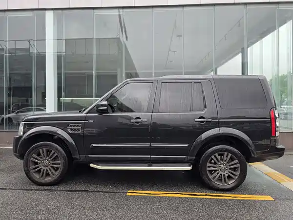 Land Rover Discovery 2016