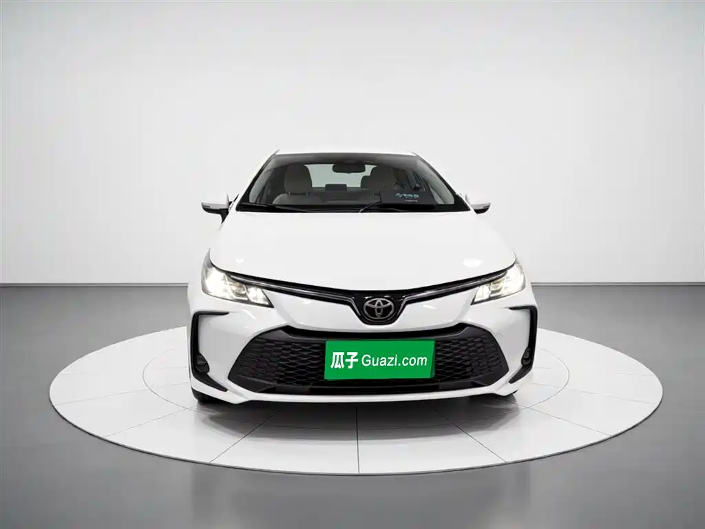 Toyota Corolla 2023 — фото 24
