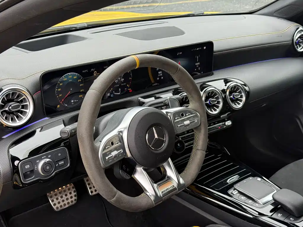 Mercedes-Benz CLA AMG 2023 — фото 14