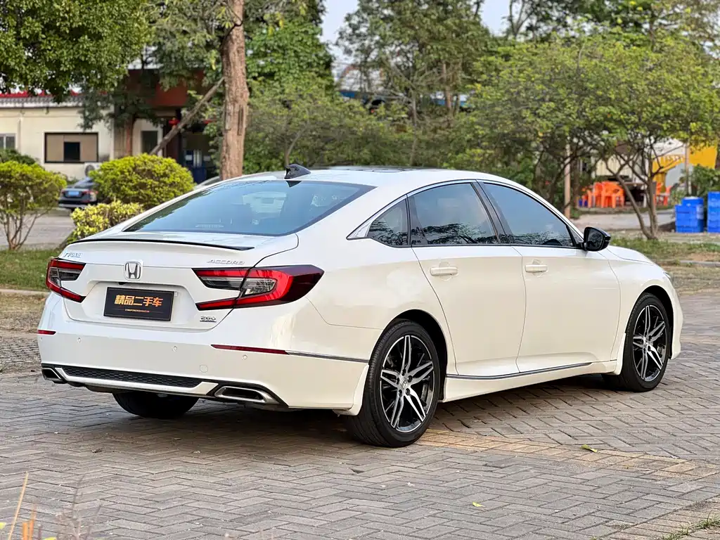 Honda Accord 2022 — фото 5