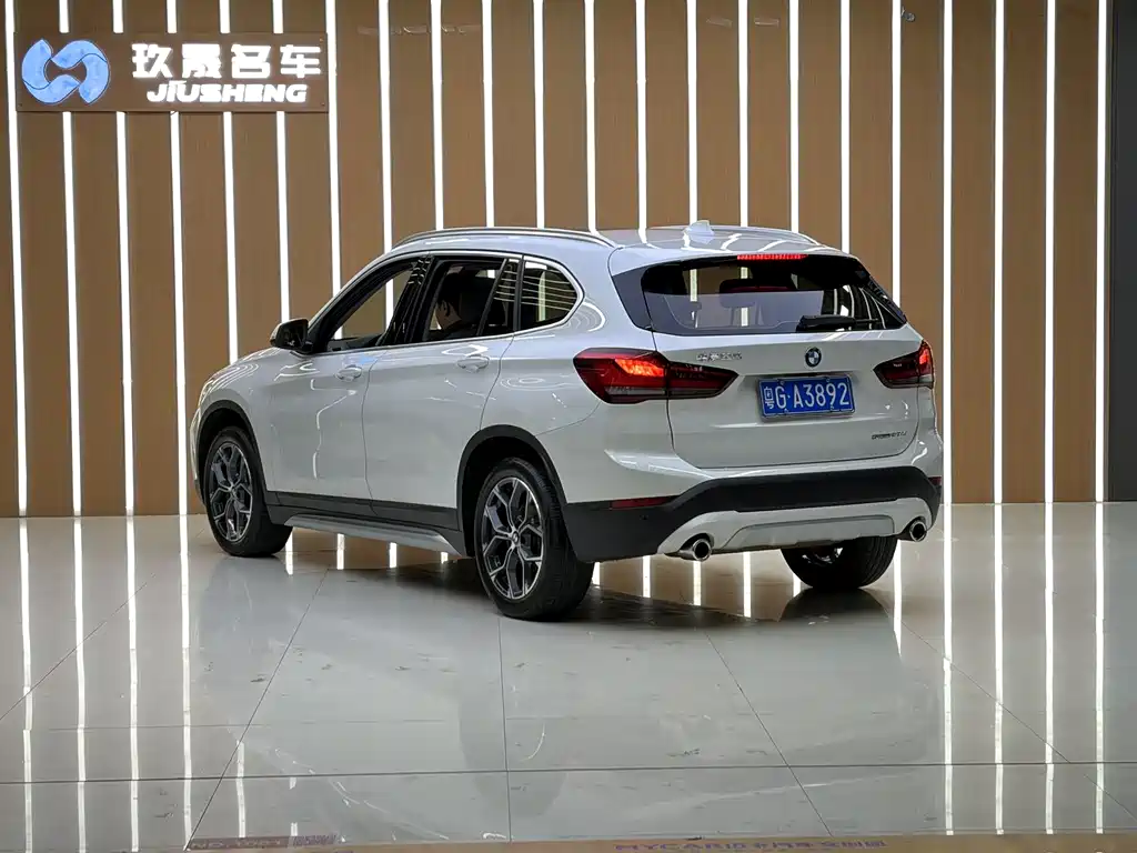 BMW X1 2020 — фото 16
