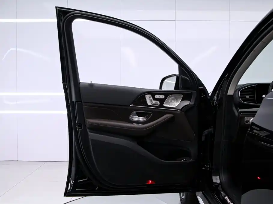 Mercedes-Benz GLS 2024 — фото 14