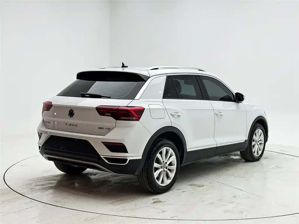 Volkswagen T-Roc 2022 — фото 6
