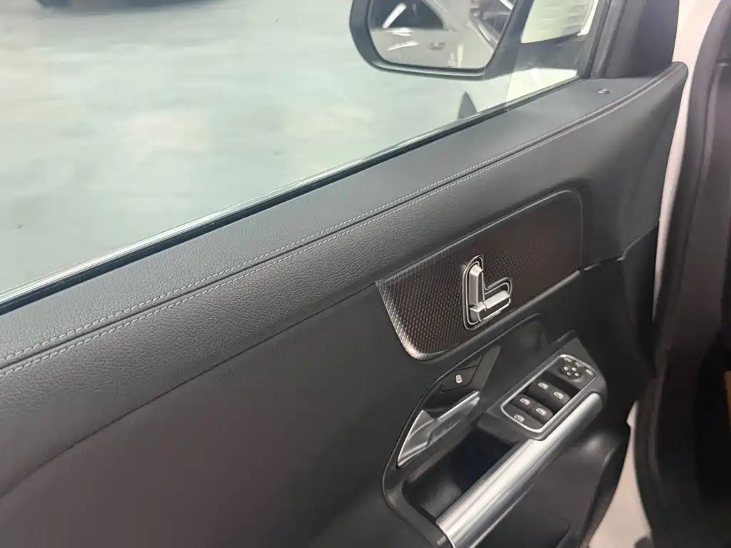 Mercedes-Benz GLA 2021