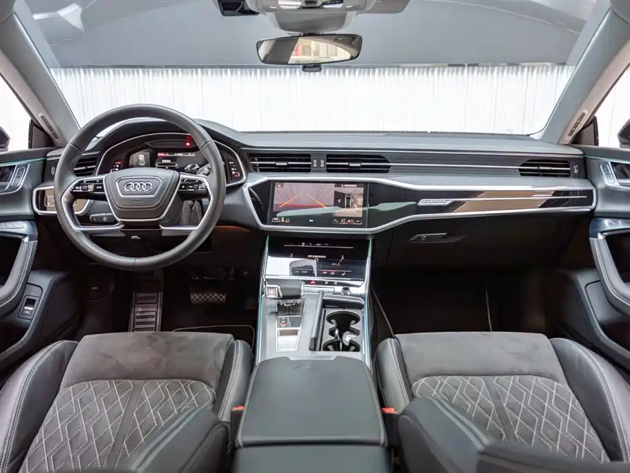 Audi A7L 2024 — фото 16