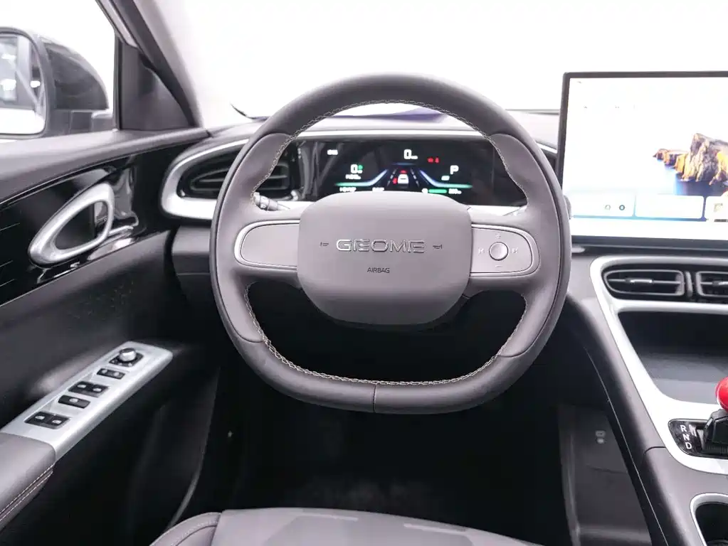 Geely Galaxy Starwish 2025 — фото 18