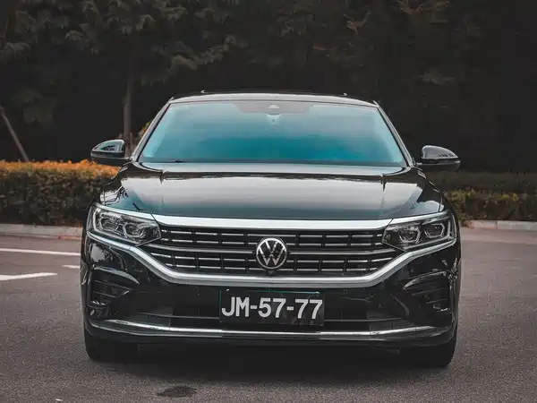 Volkswagen Passat 2022