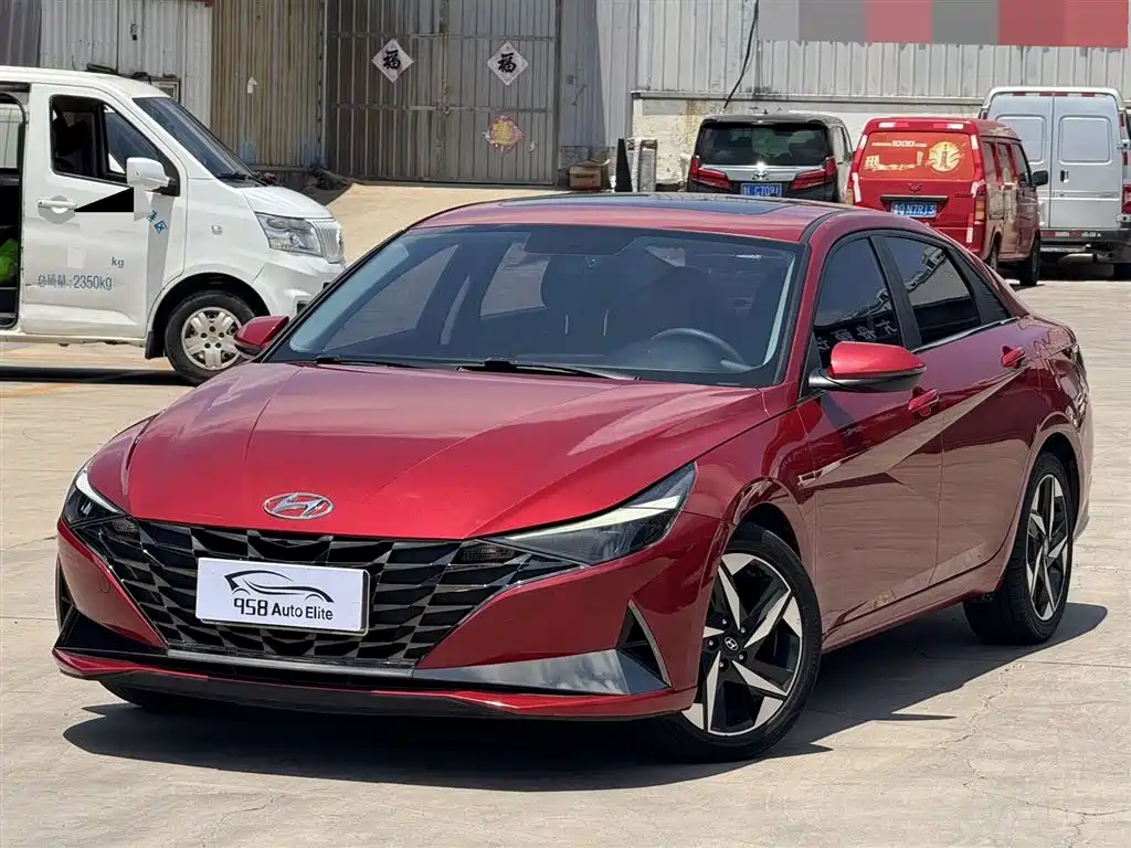 Hyundai Elantra 2023