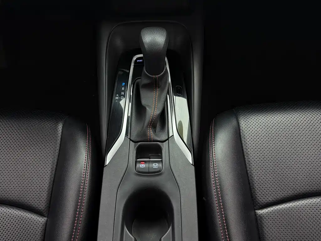 Toyota Corolla 2023 — фото 15