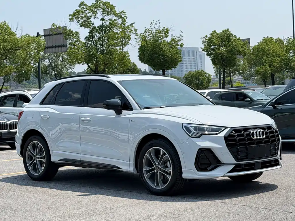 Audi Q3 2023