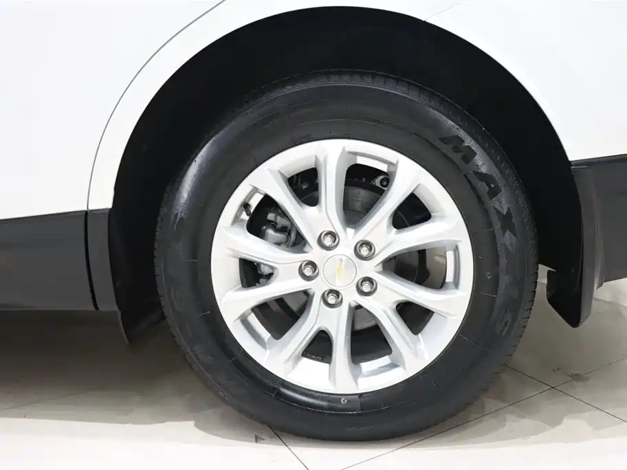 Chevrolet Equinox 2019 — фото 16