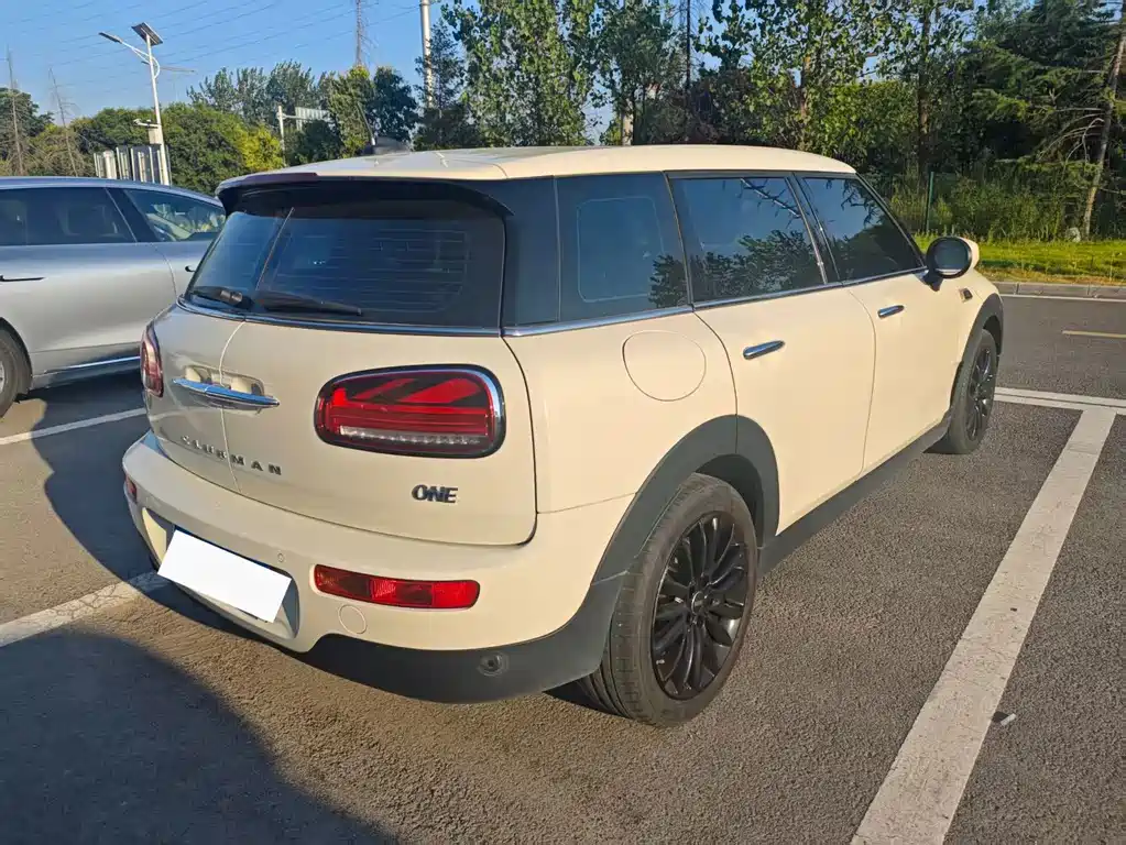 MINI Clubman 2020 — фото 8