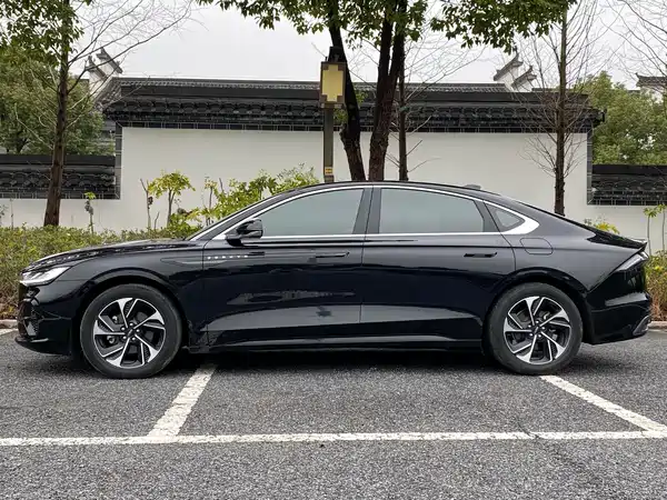 Lincoln Z 2022