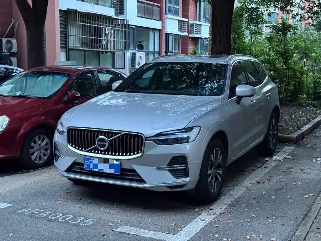 Volvo XC60 2022