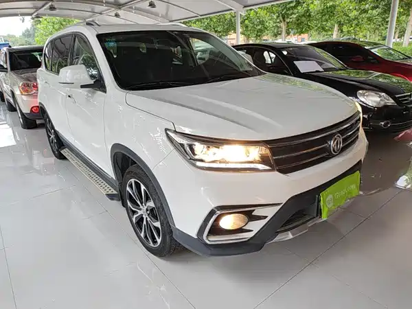 Dongfeng Jingyi X5 2017