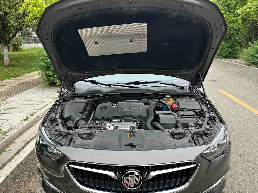 Buick Regal 2018 — фото 24