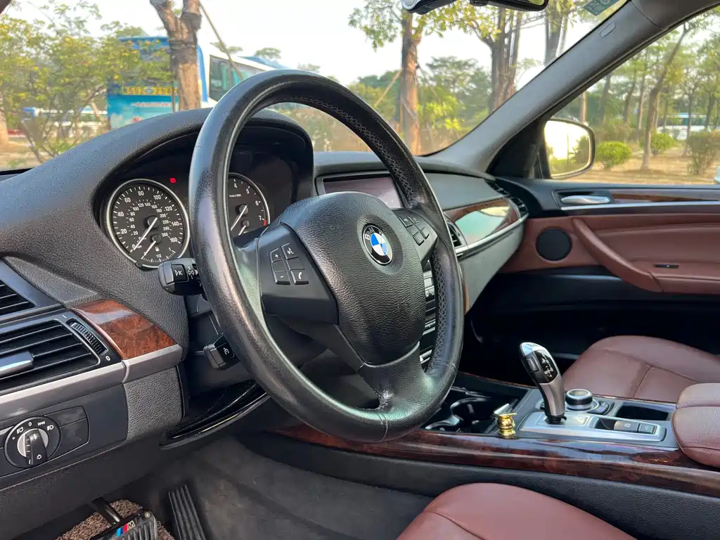 BMW X5 2013 — фото 16
