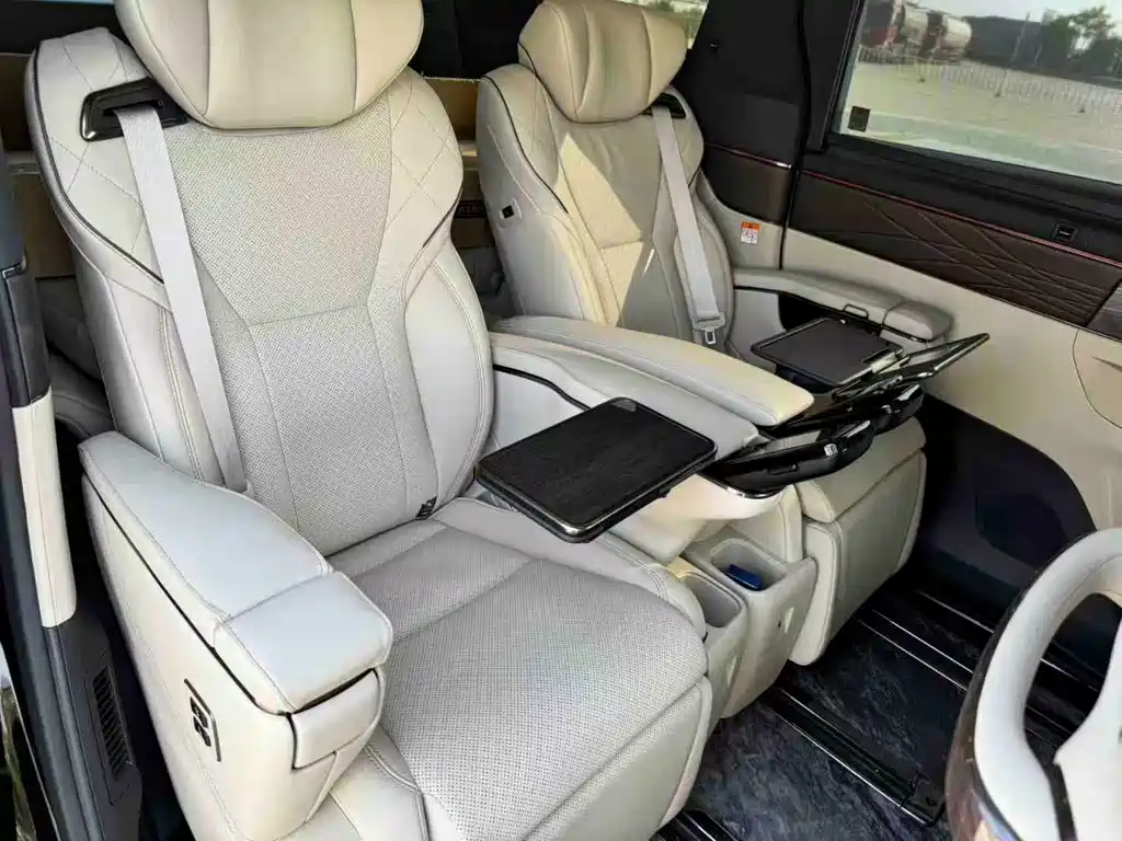 Toyota Alphard 2024 — фото 5