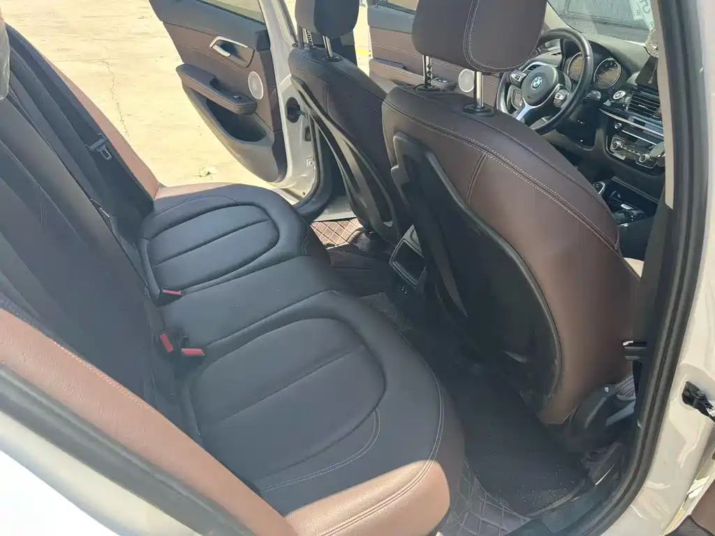 BMW 1 Series 2023