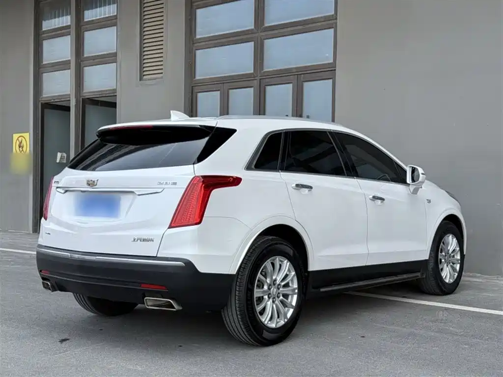 Cadillac XT5 2018 — фото 25