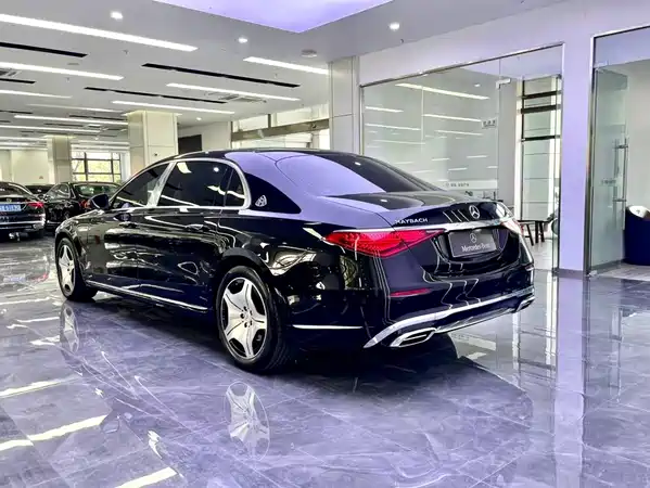 Mercedes-Benz Maybach S-Class 2024