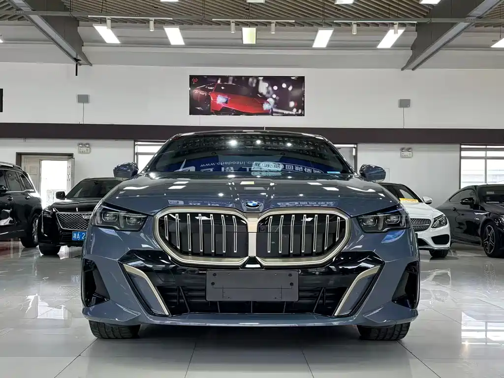 BMW 5 Series 2024