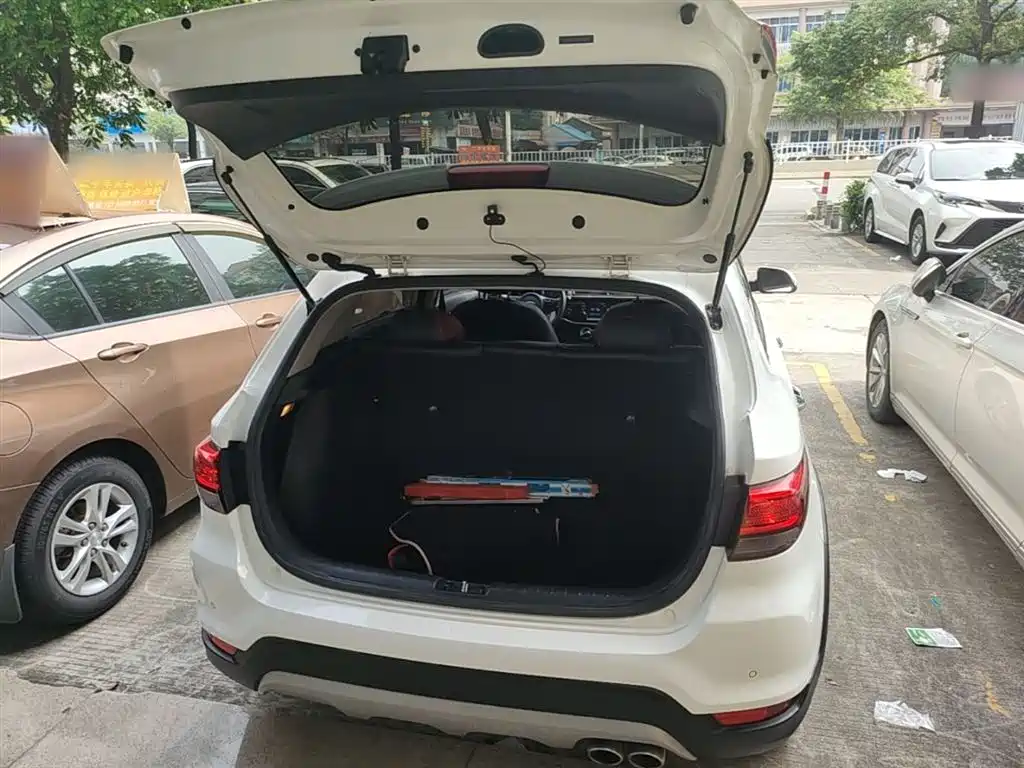 Kia KX Cross 2018 — фото 19