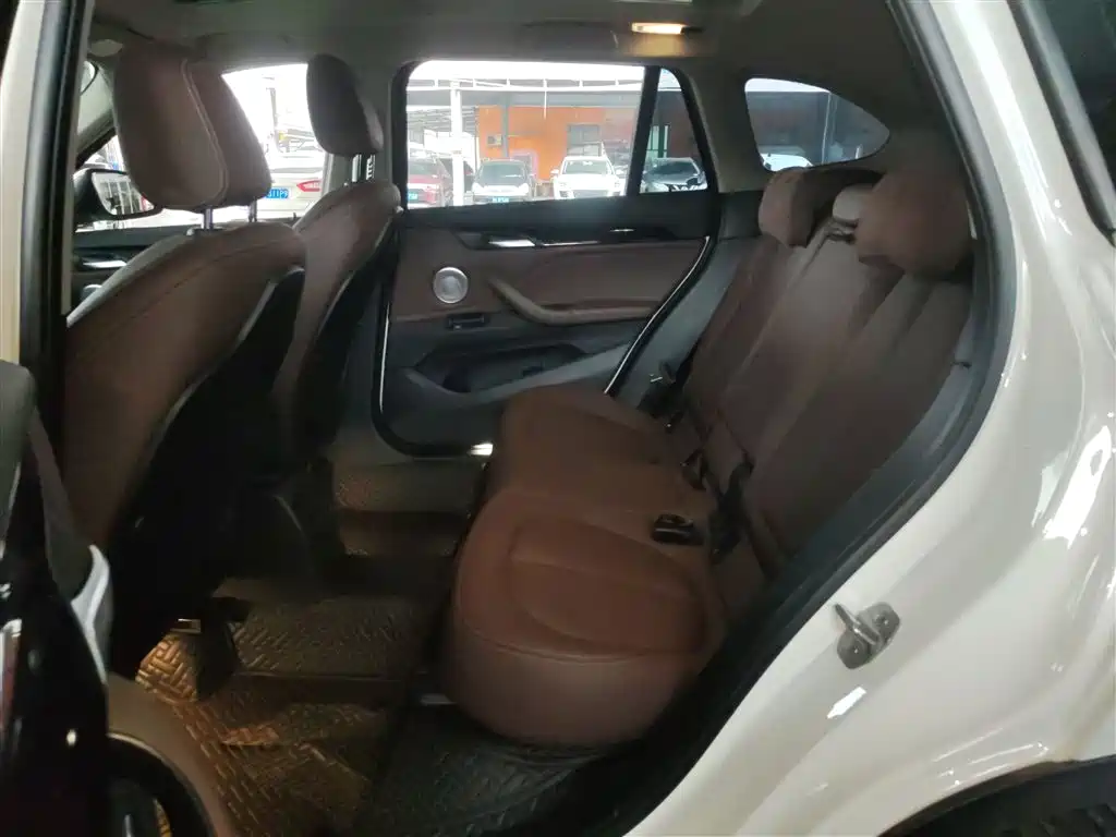 BMW X1 2021 — фото 17