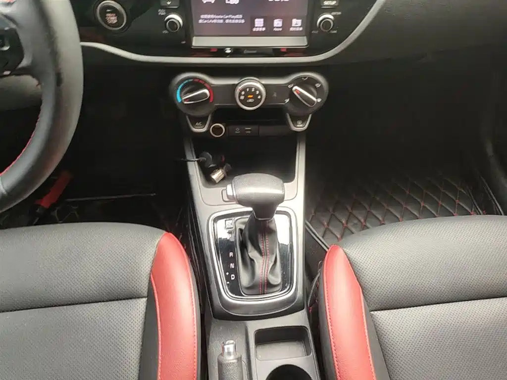 Kia KX Cross 2018 — фото 14