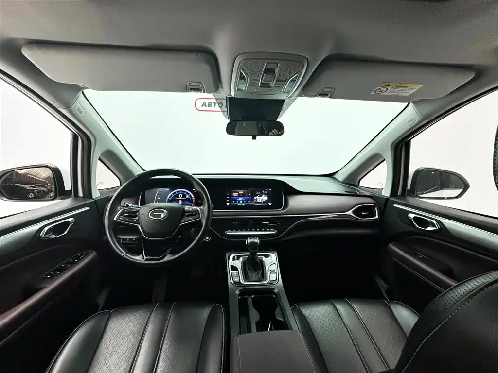 GAC Motor Trumpchi M6 2022 — фото 16