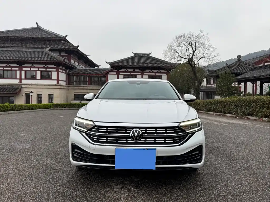 Volkswagen Sagitar 2023