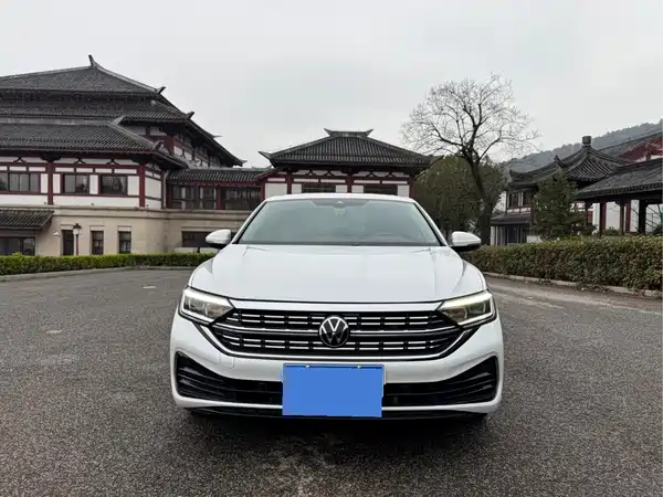 Volkswagen Sagitar 2023