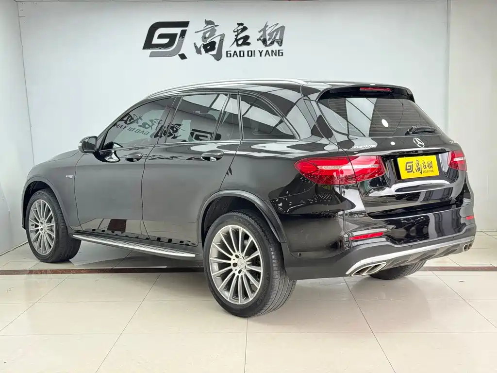 Mercedes-Benz GLC AMG 2018 — фото 28