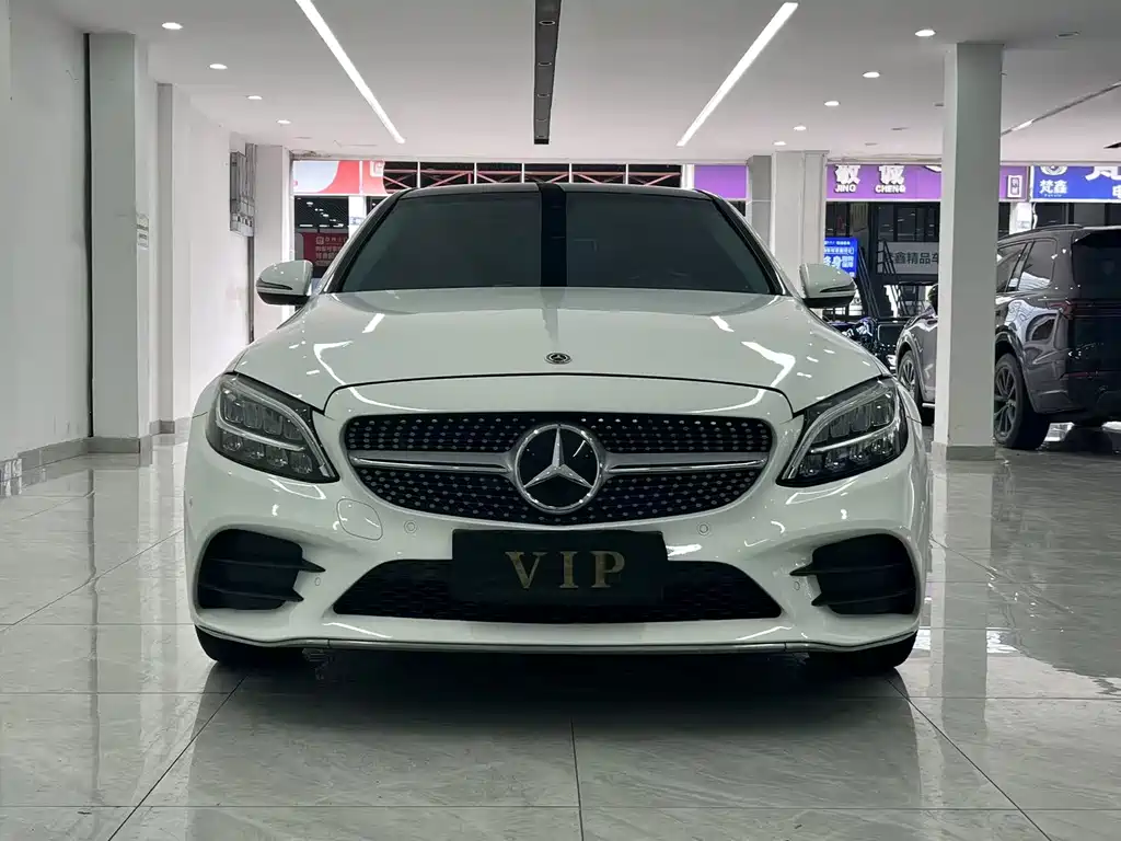 Mercedes-Benz C-Class 2021
