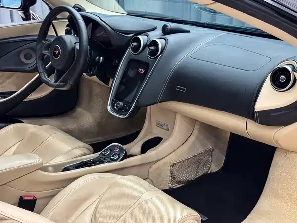 McLaren 570 2015