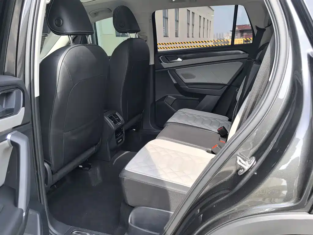 Volkswagen Tayron 2023