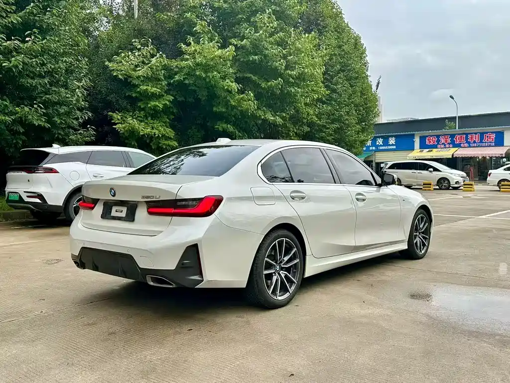 BMW 3 Series 2023
